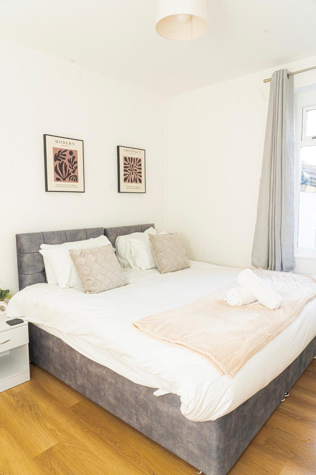 Mideyah Stays - 3 Bed Comfy House Cardiff Ngoại thất bức ảnh