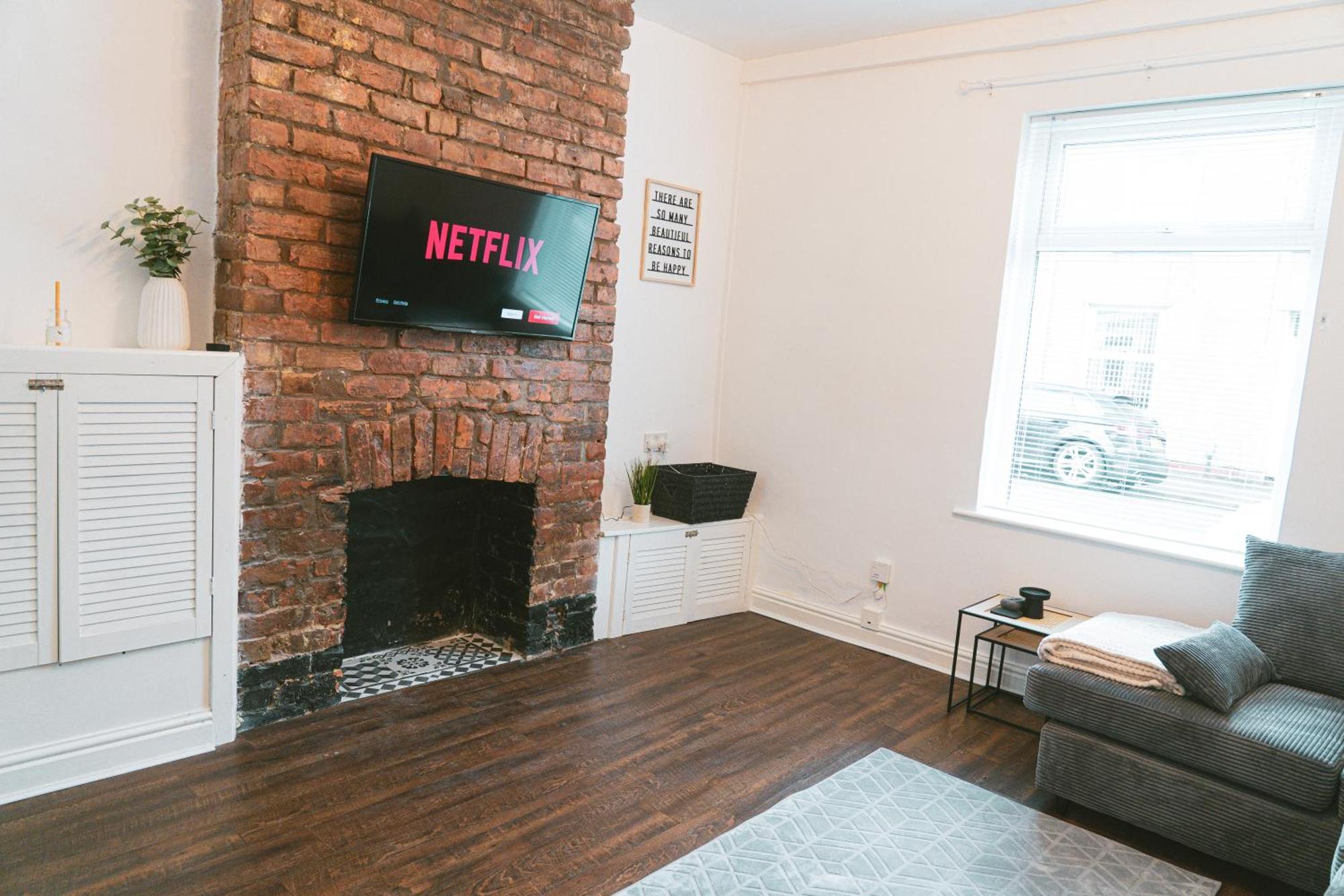 Mideyah Stays - 3 Bed Comfy House Cardiff Ngoại thất bức ảnh