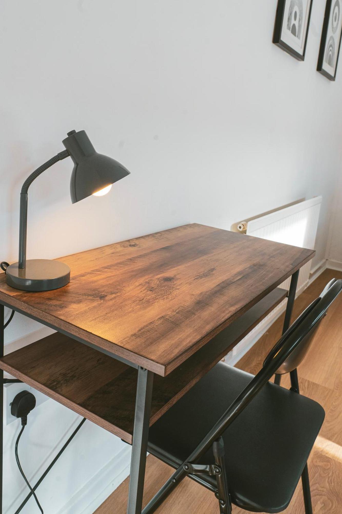 Mideyah Stays - 3 Bed Comfy House Cardiff Ngoại thất bức ảnh