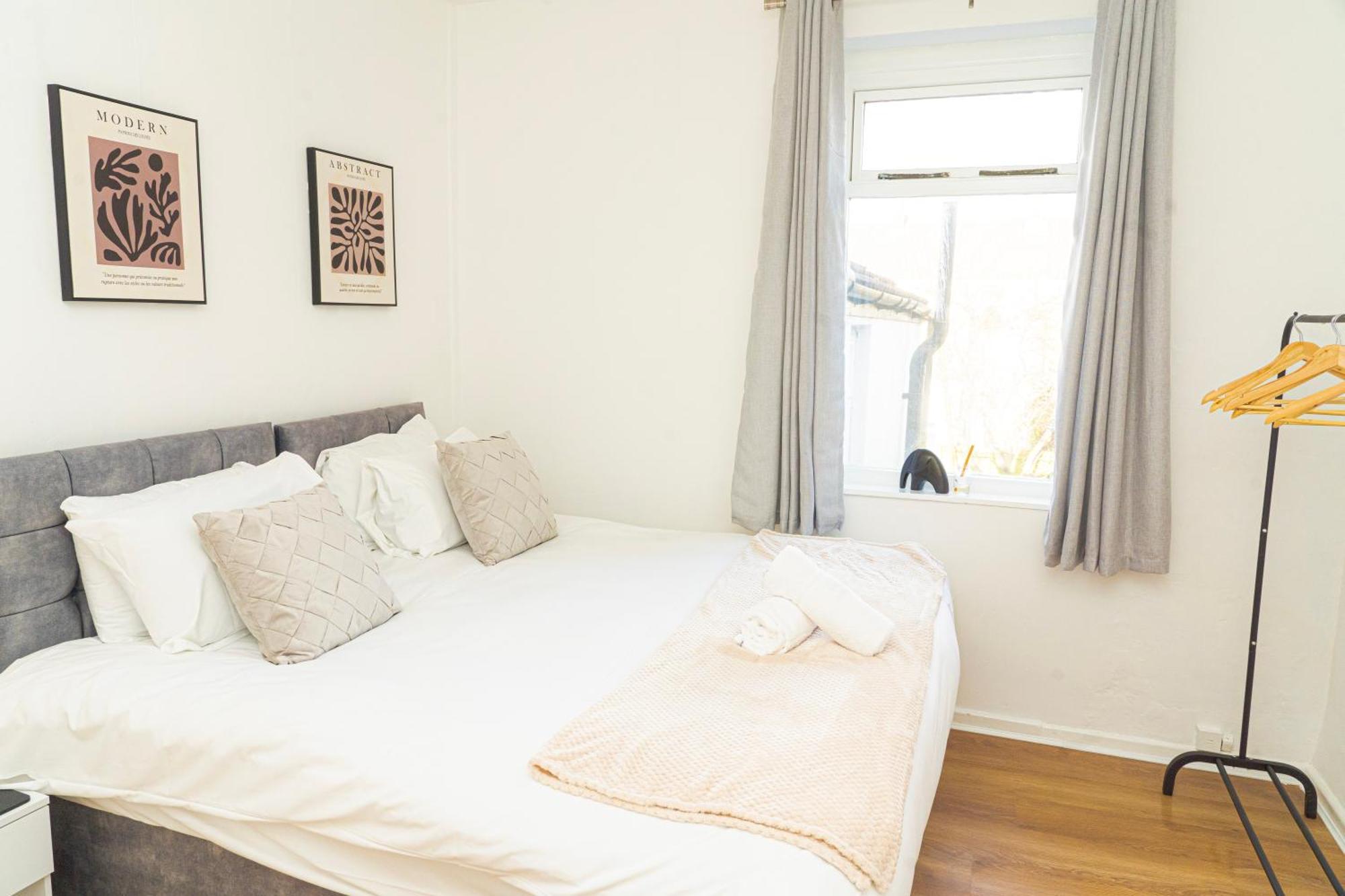 Mideyah Stays - 3 Bed Comfy House Cardiff Ngoại thất bức ảnh