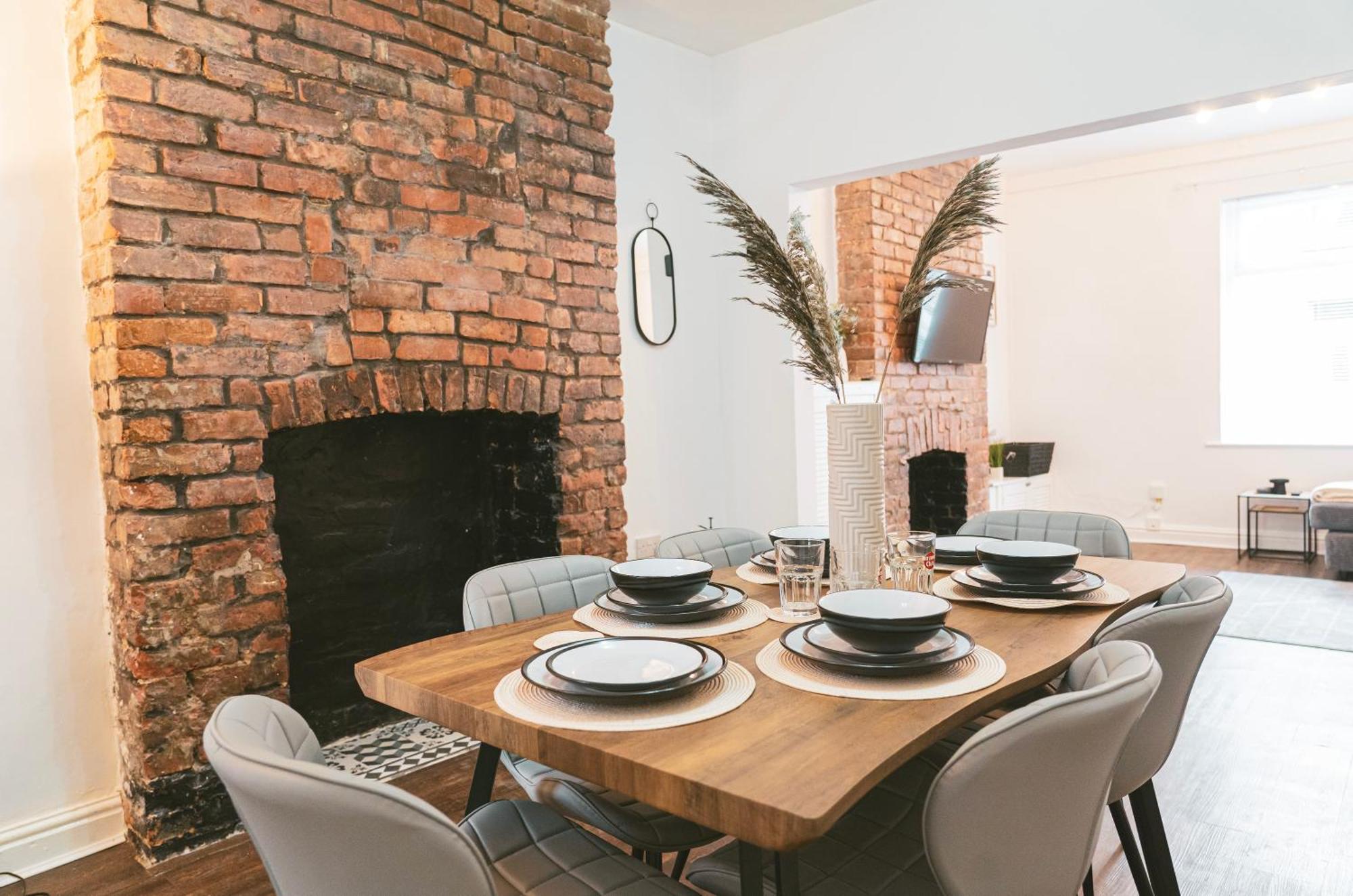 Mideyah Stays - 3 Bed Comfy House Cardiff Ngoại thất bức ảnh